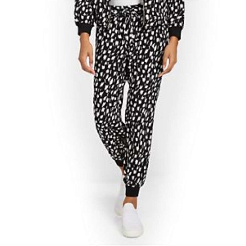 NEW YORK & COMPANY Black & White Dot Print Women's XL Jogger Pants NWT my